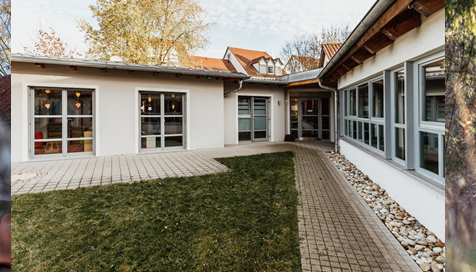 Slider im Kopf der Homepage der Kindertagesstätten Burgebrach - St. Vitus mit Verlinkung